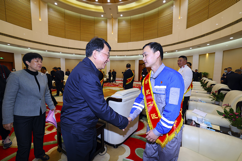 以匠心致初心,周冠辰榮獲“合肥工匠”稱號！