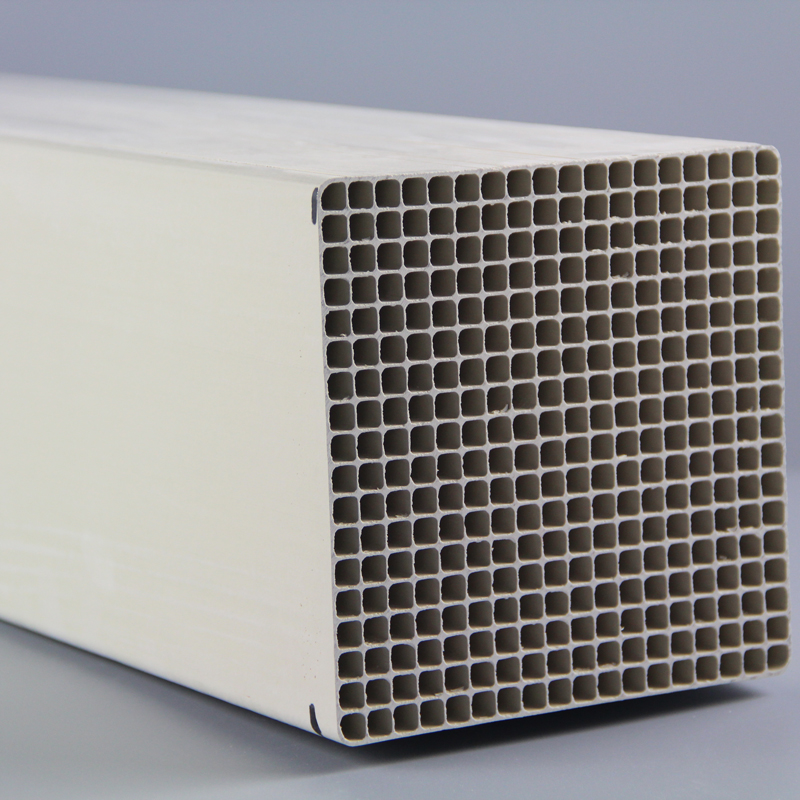 脫硝催化劑在多少溫度下運(yùn)行？scr脫硝催化劑的主要成分有哪些？